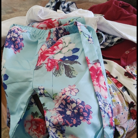 New born Baby bundle - Picture 3 of 5